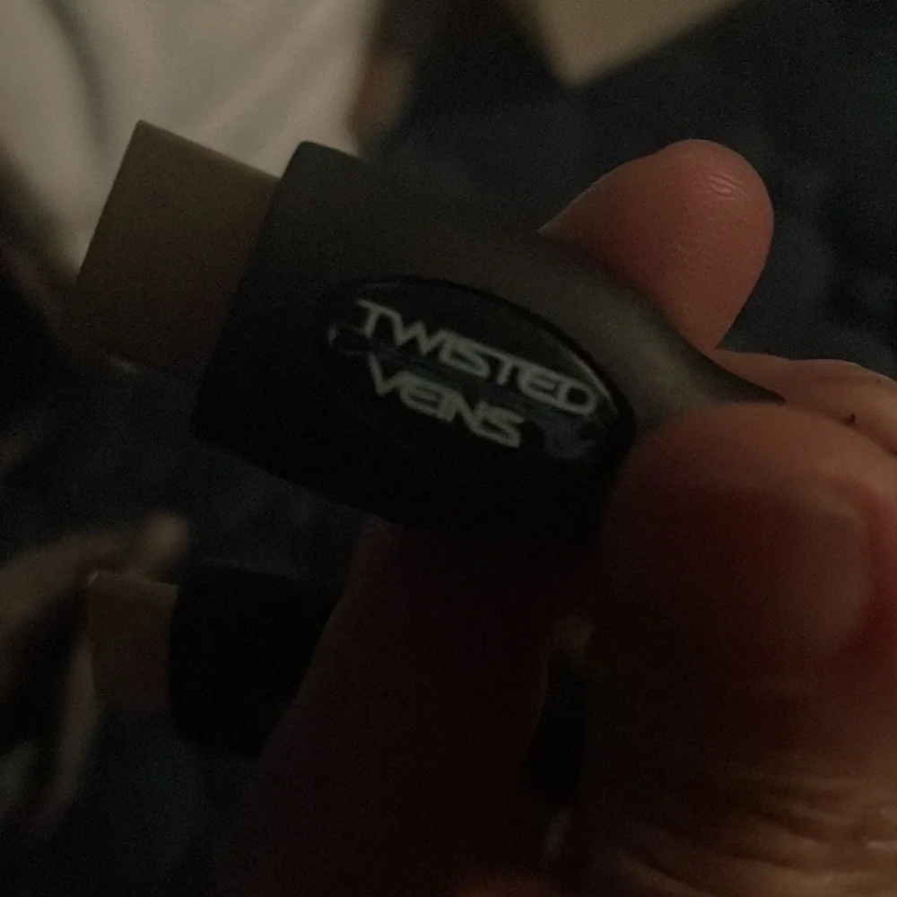 Some kind of hook up cord